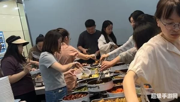 吃货大食堂员工